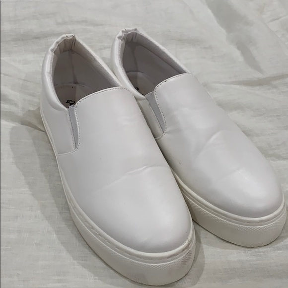 Shoes - Picture 2 of 2